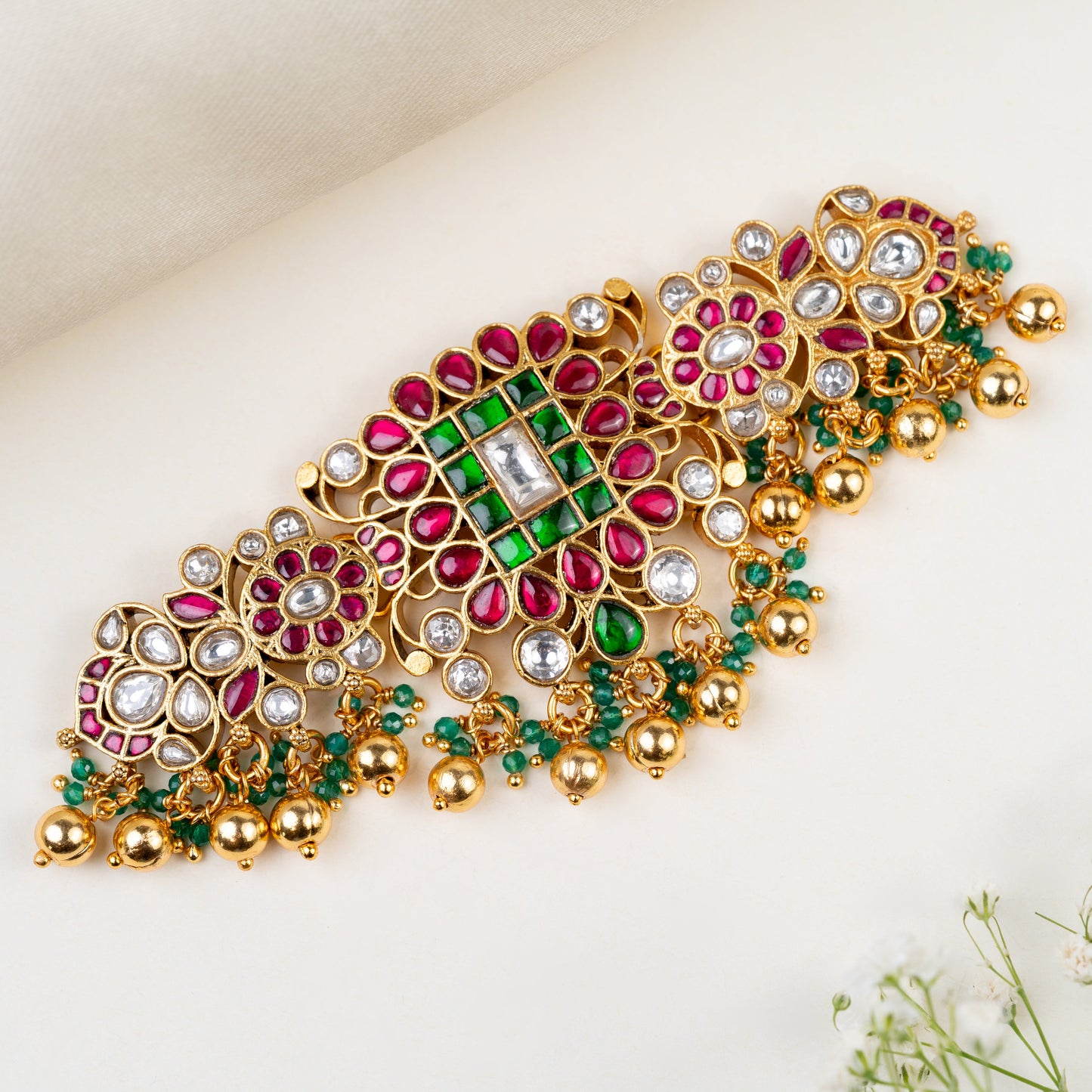 Aarohi Kundan Choker