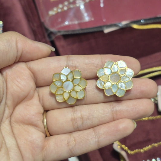 Somya MOP Earrings