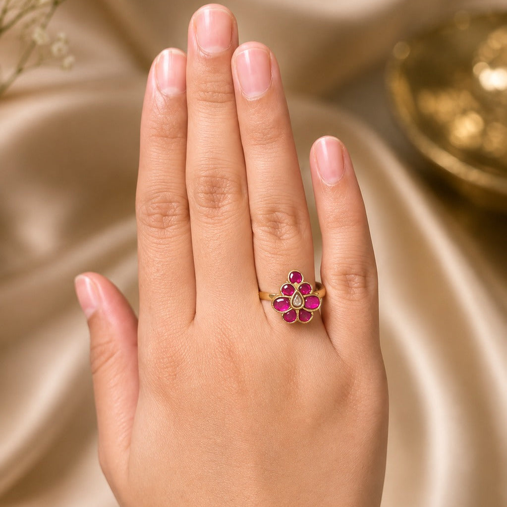 Erya Kundan Ring