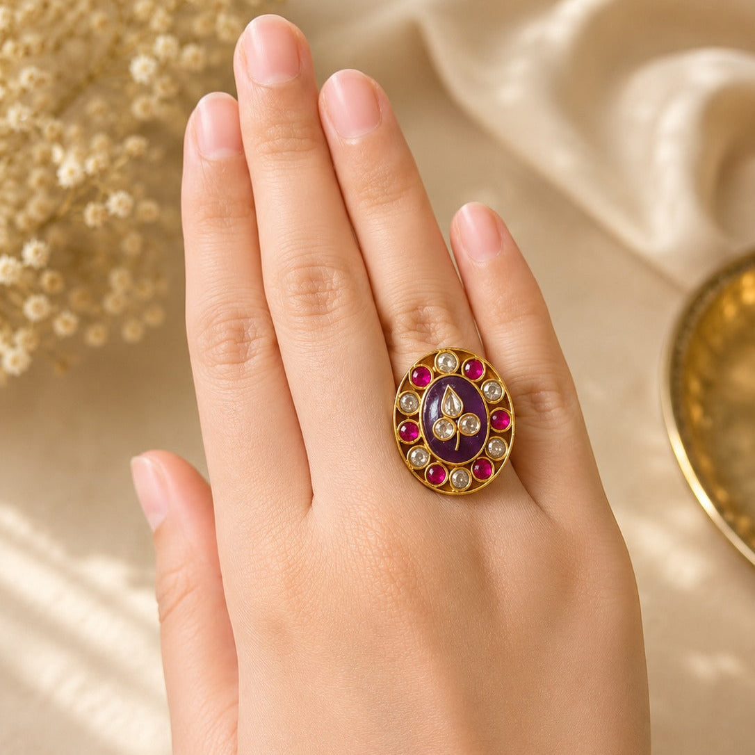 Winiya Kundan Ring