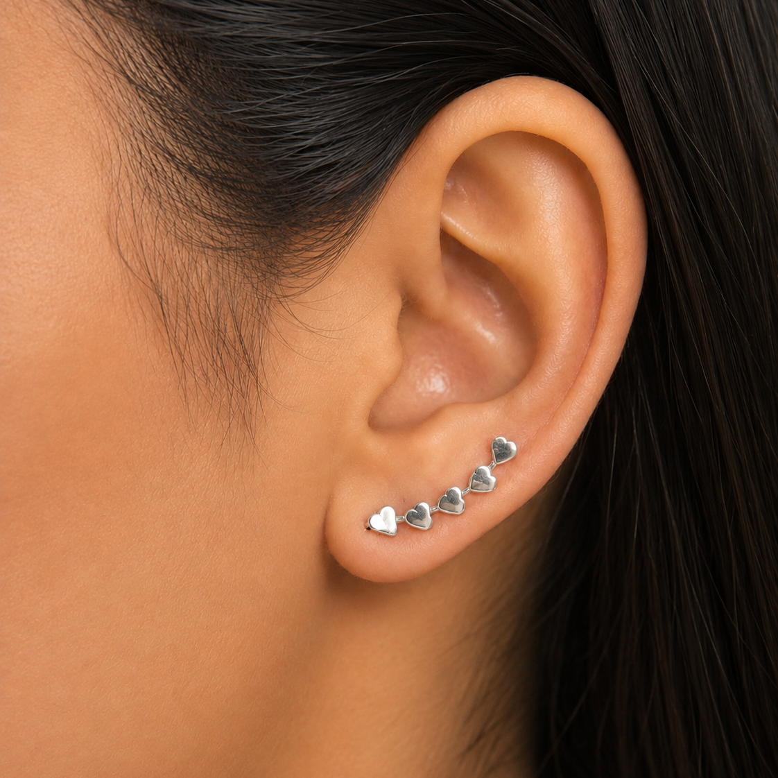 Amora Earcuff
