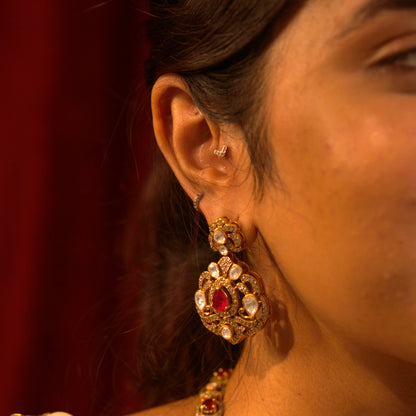 Sajna Victorian Long Necklace & Earrings Set