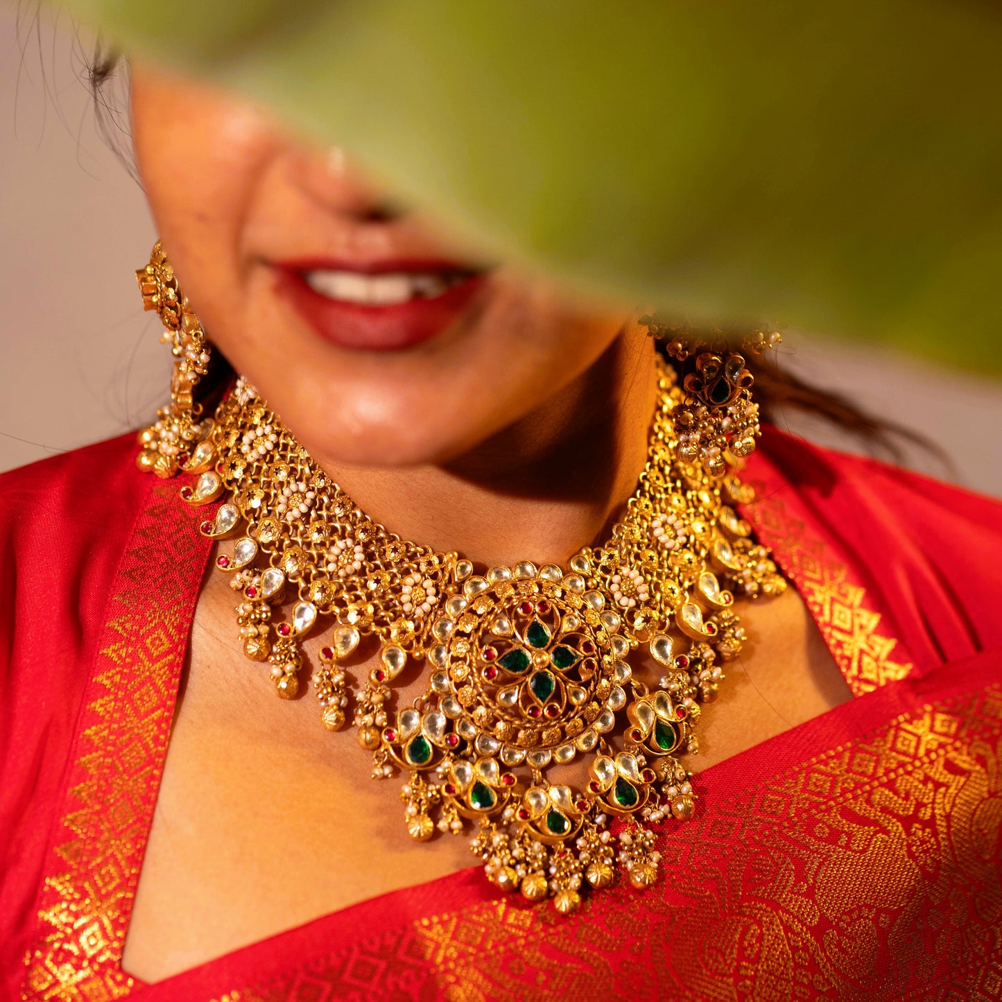 Myra Royal Heritage Necklace & Earrings Set