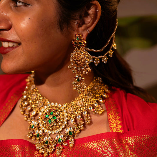 Myra Royal Heritage Necklace & Earrings Set