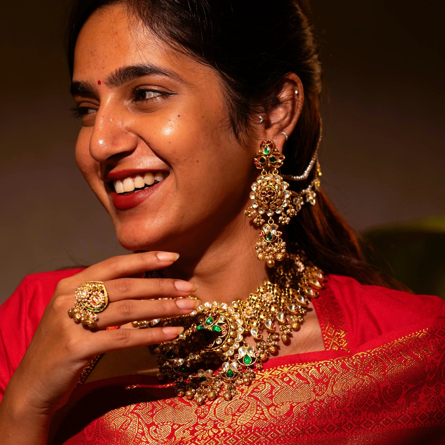 Myra Royal Heritage Necklace & Earrings Set