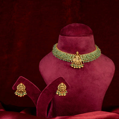 Vamika Necklace & Earrings Set