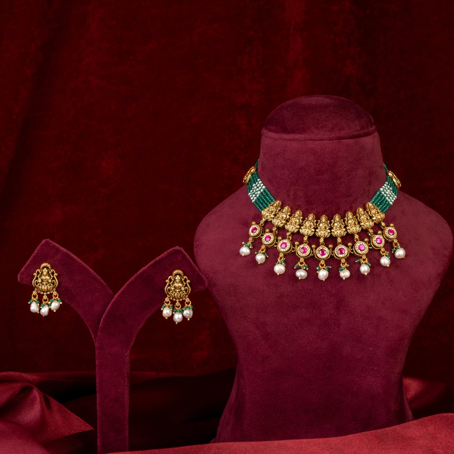 Aarika Necklace & Earrings Set