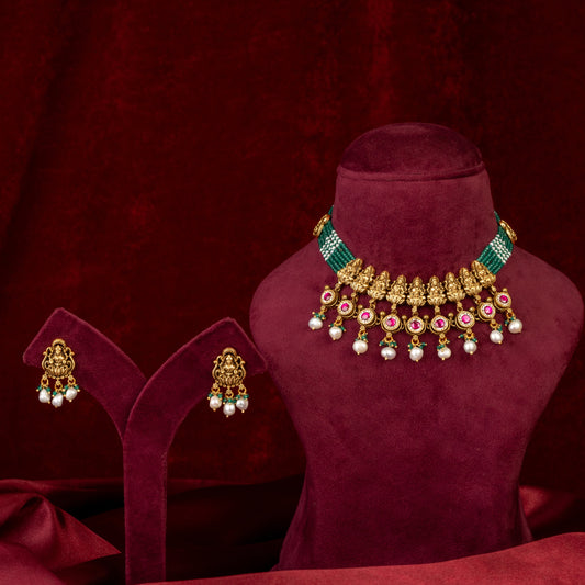 Aarika Necklace & Earrings Set