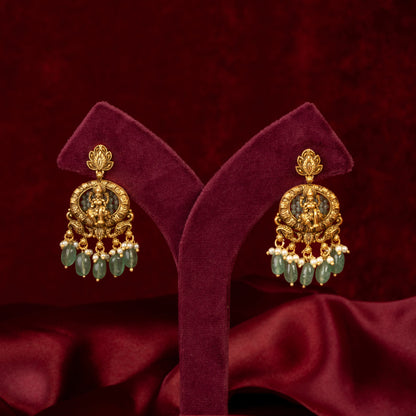 Nupirika Choker & Earrings Set