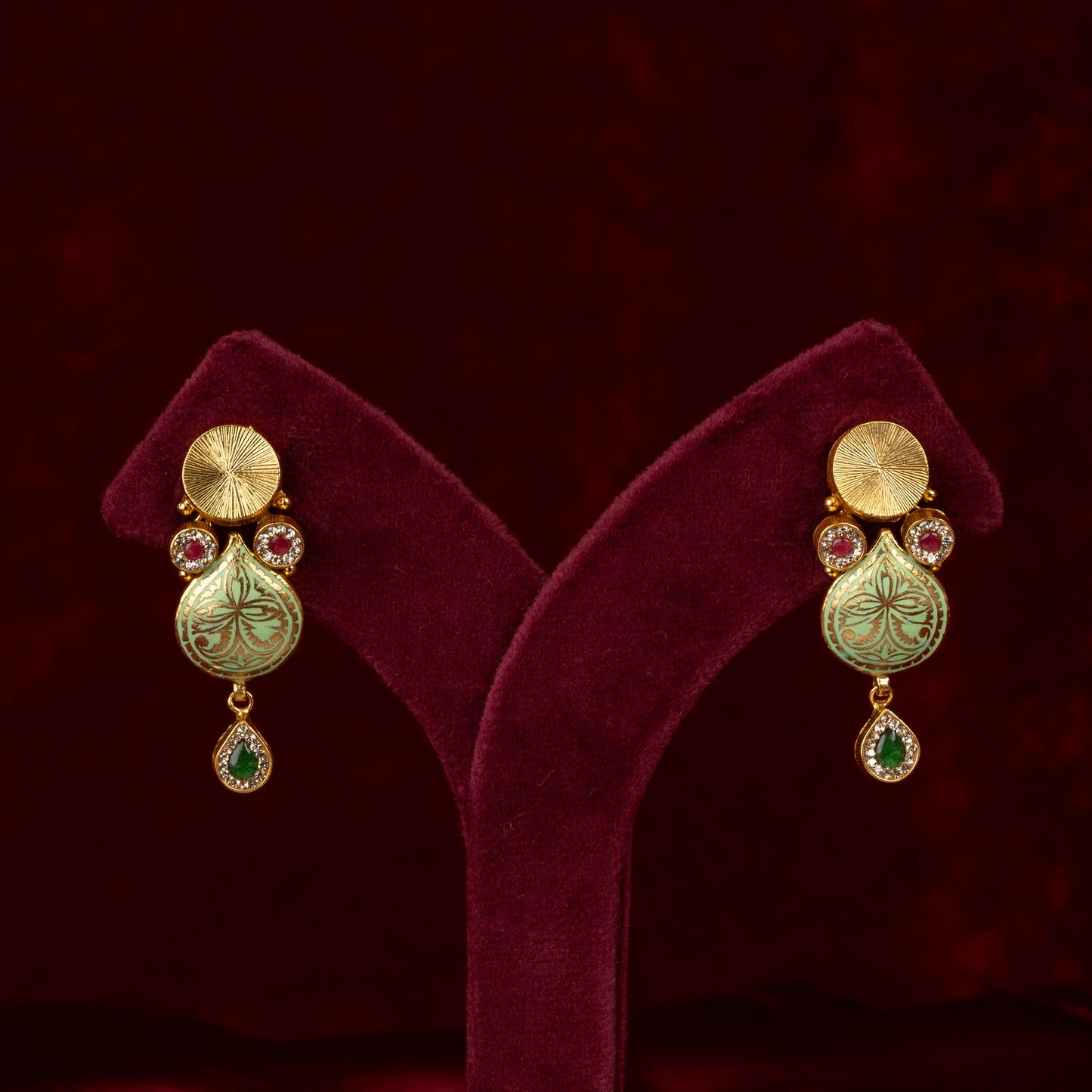 Tarja Necklace & Earrings Set