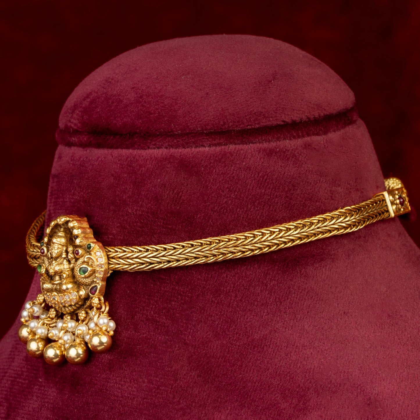 Amira Goddess Lakshmi Choker & Earrings Set