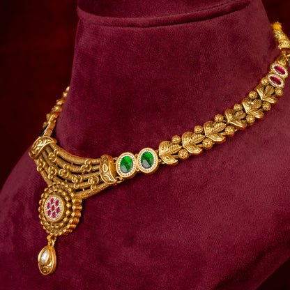 Mridi Necklace & Earrings Set