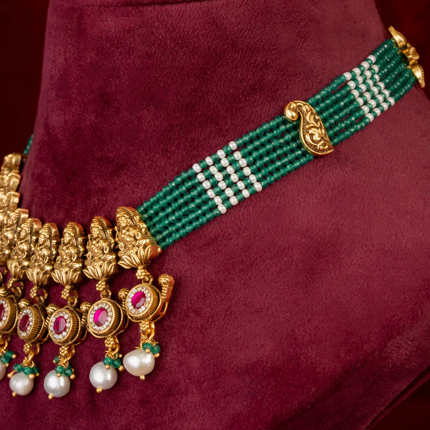 Aarika Necklace & Earrings Set