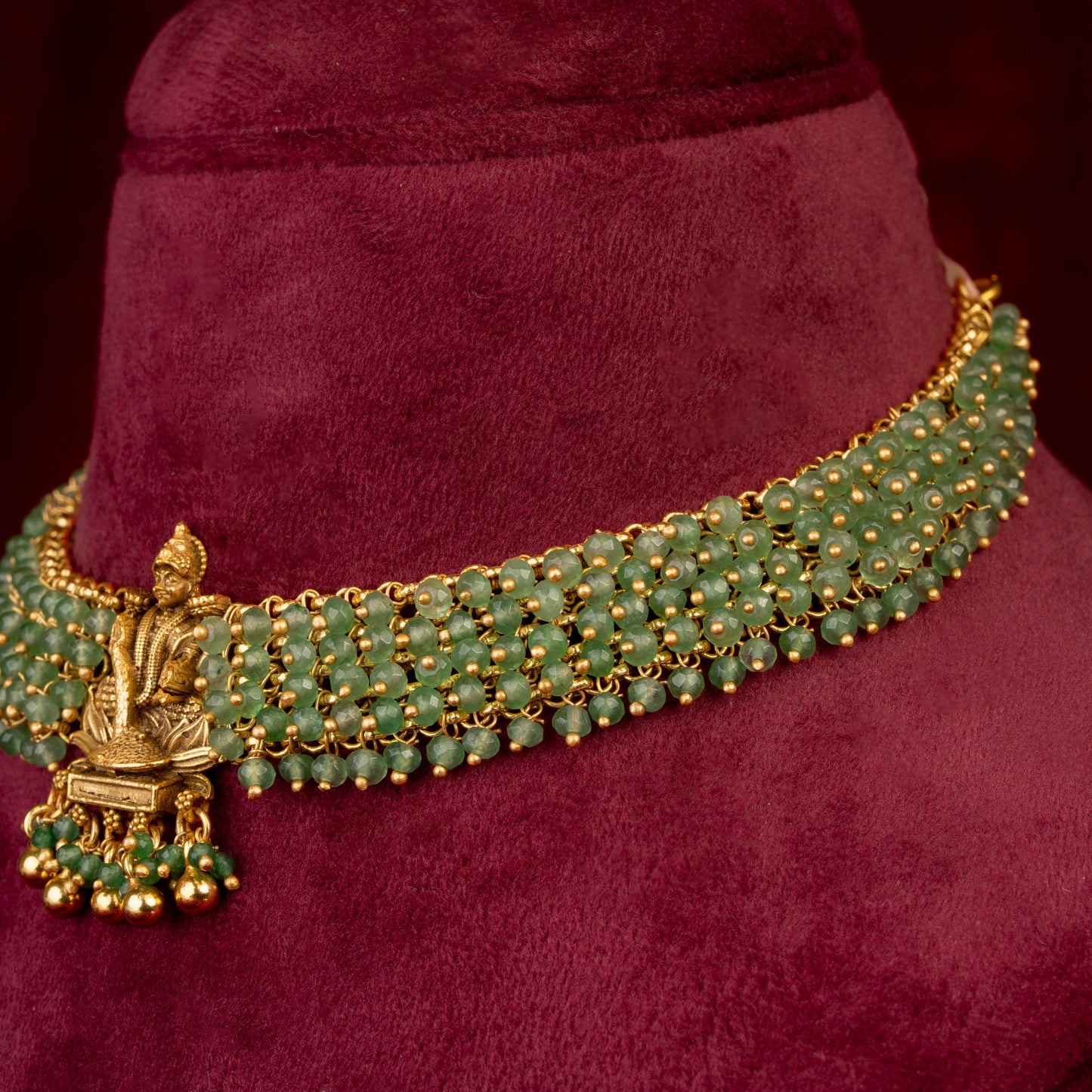 Vamika Necklace & Earrings Set