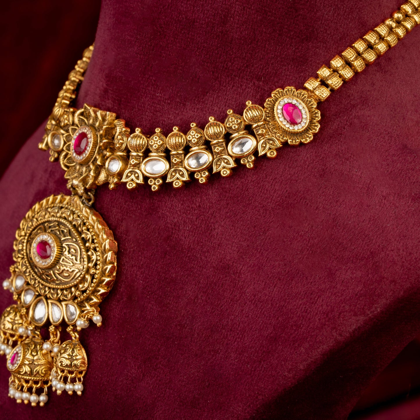 Hamsi Necklace & Earrings Set