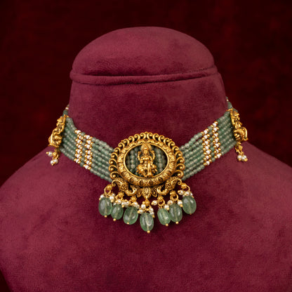 Nupirika Choker & Earrings Set