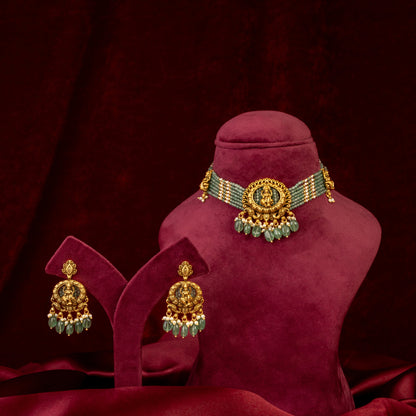 Nupirika Choker & Earrings Set