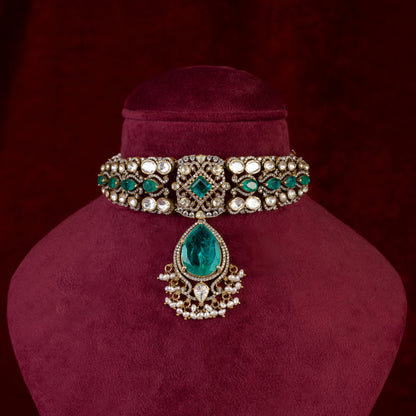 Anyata Victorian Necklace & Earrings Set