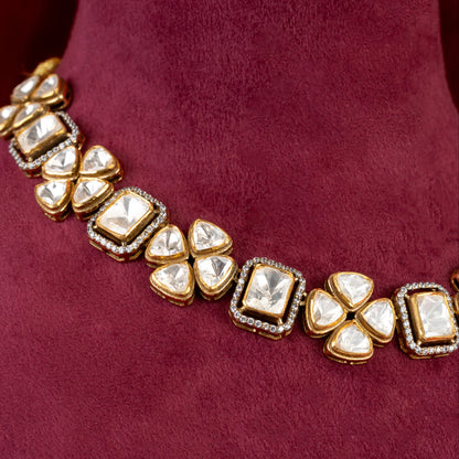 Riya Victorian Necklace & Earrings Set