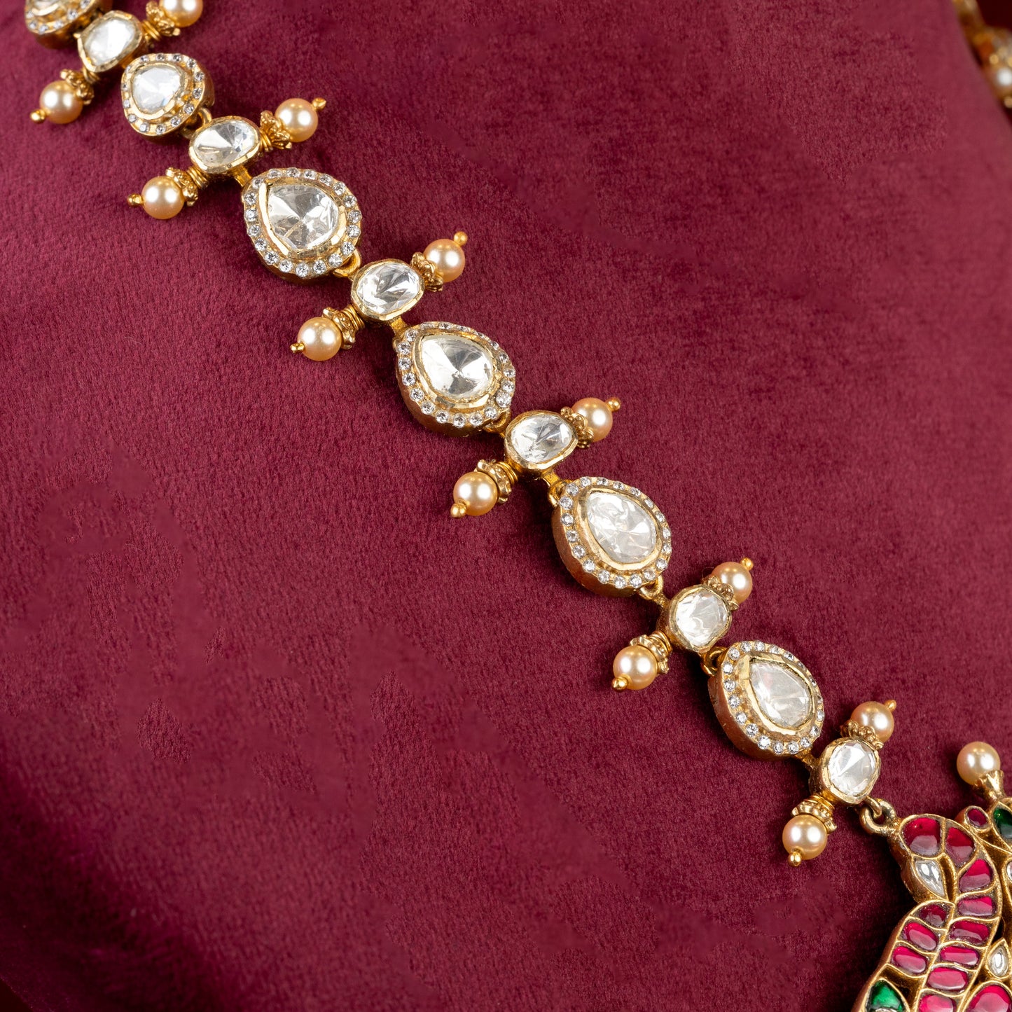 Aavya Necklace & Earrings Set