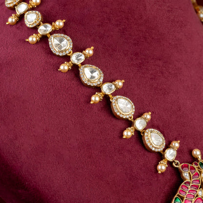 Aavya Necklace & Earrings Set