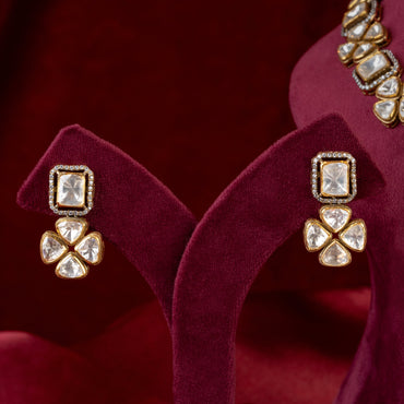 Riya Victorian Necklace & Earrings Set