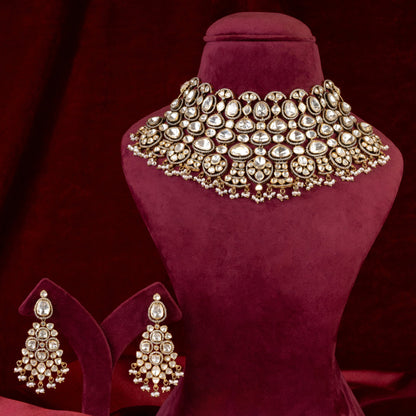 Maheya Victorian Necklace & Earrings Set