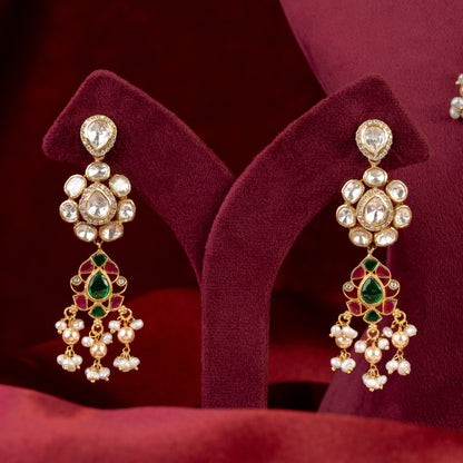 Aavya Necklace & Earrings Set