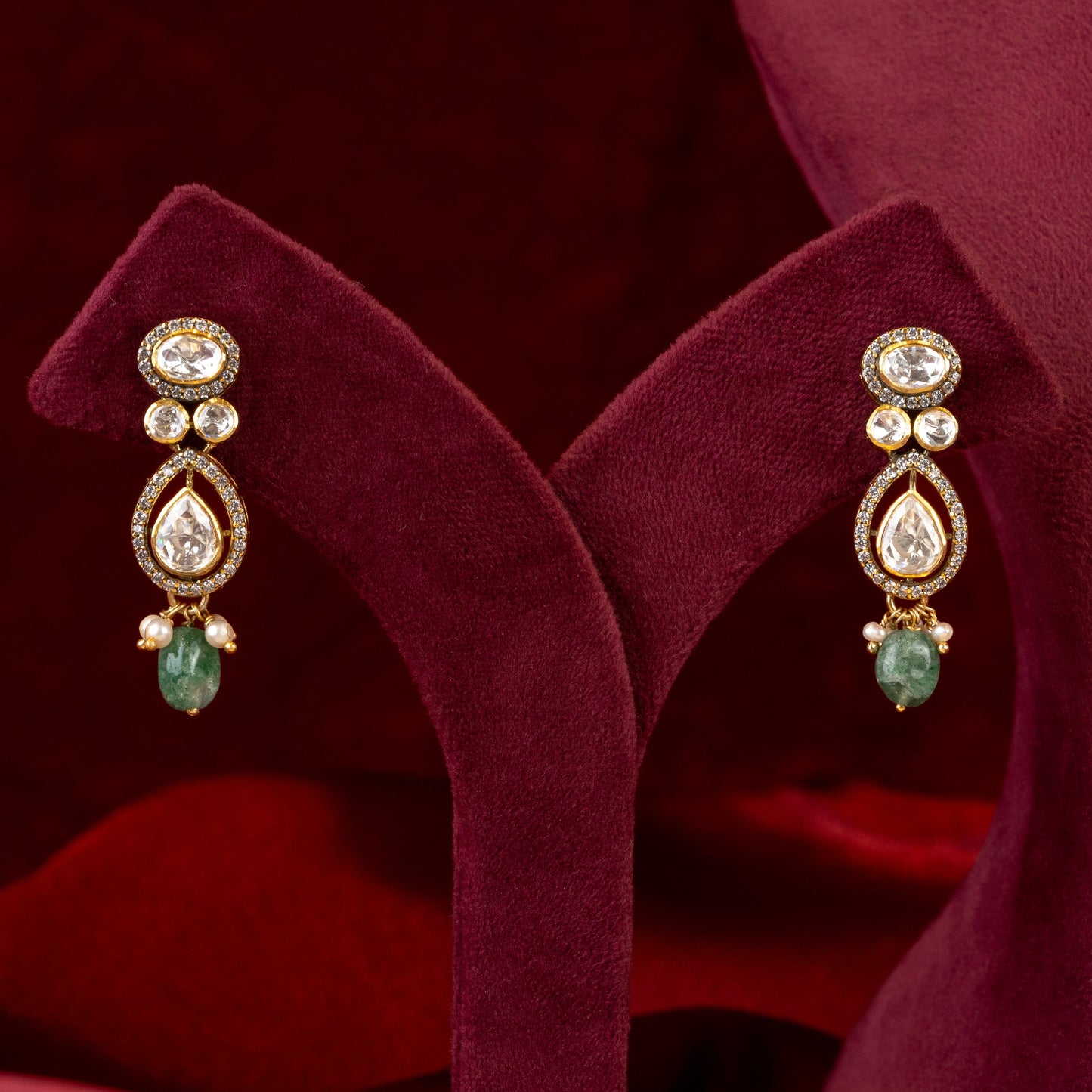 Shringaa Victorian Necklace & Earrings Set