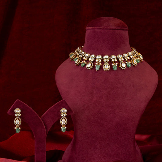 Shringaa Victorian Necklace & Earrings Set