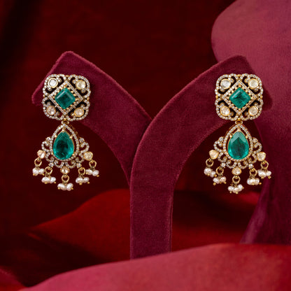 Anyata Victorian Necklace & Earrings Set