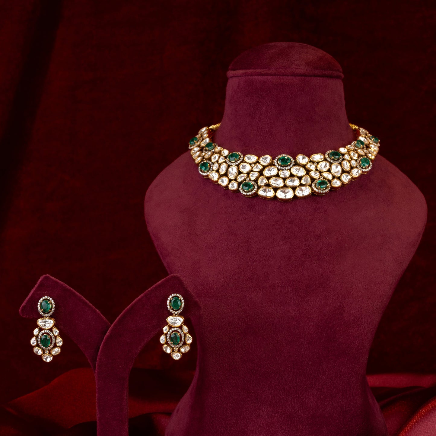 Charana Victorian Necklace & Earrings Set