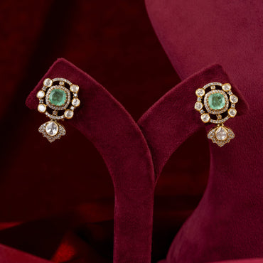 Kanha Victorian Necklace & Earrings Set