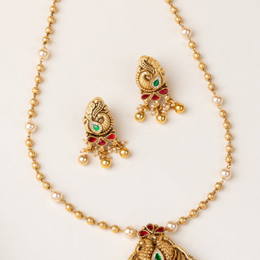 Mrika Necklace & Earrings Set