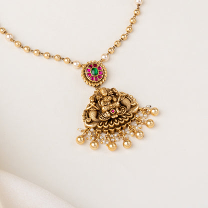 Sindura Necklace & Earrings Set