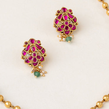 Divine Abhya Necklace & Earrings Set