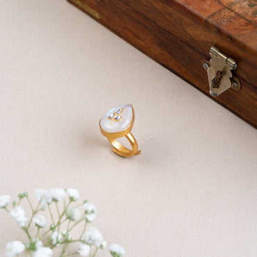 Ivarya Kundan Ring