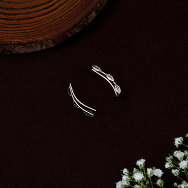 Oxidised Leaf Earcuff