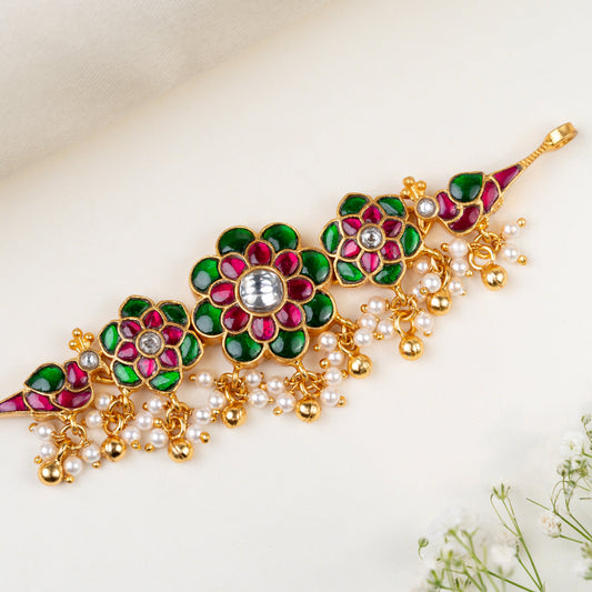 Avni Kundan Choker