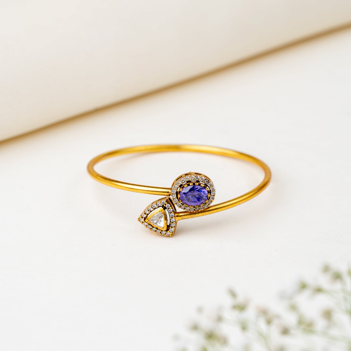 Tajika Moissanite Kada