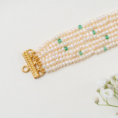 Anya Pearl Kundan Choker