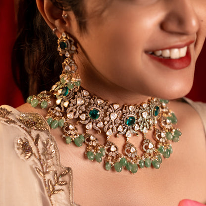 Raahi Victorian Necklace & Earrings Set