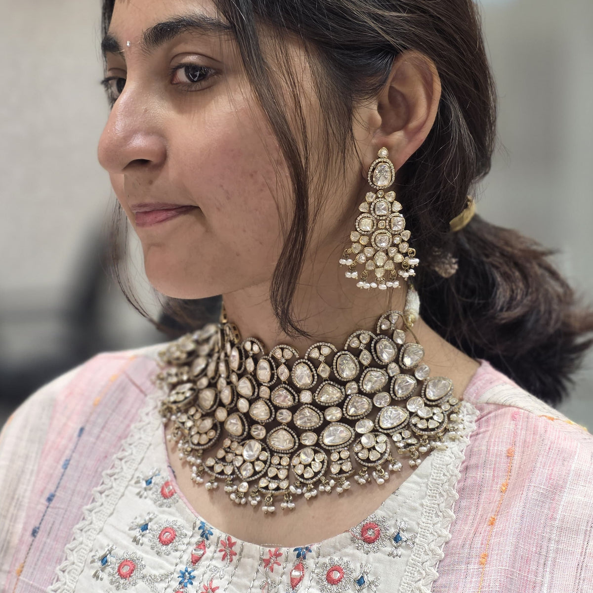 Maheya Victorian Necklace & Earrings Set