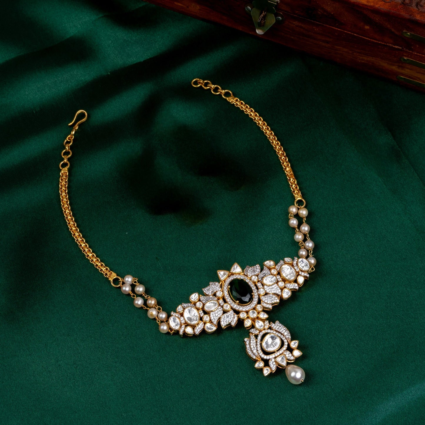 Navya Moissanite Necklace