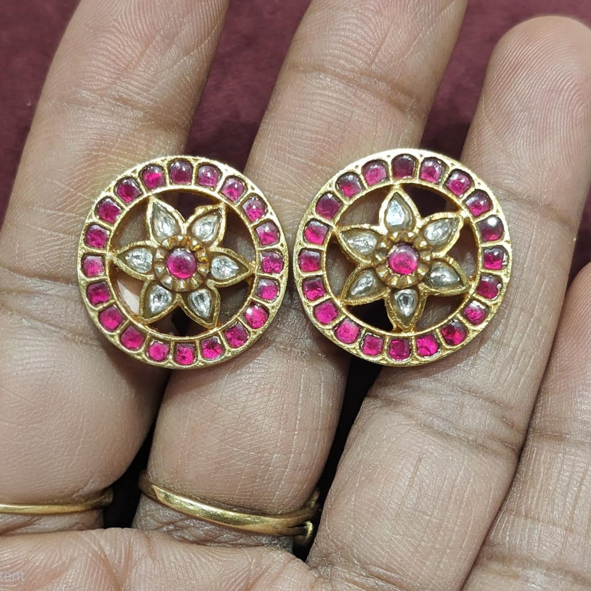 Gul Kundan Stud