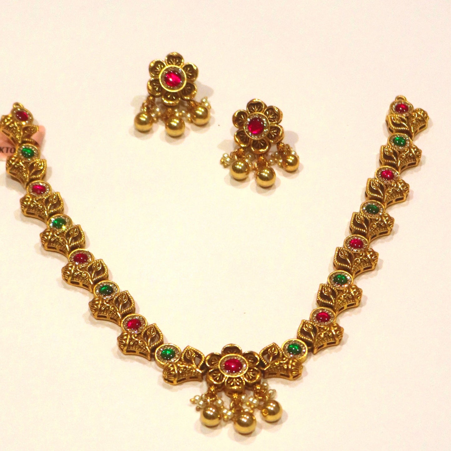 Anvitha Necklace & Earrings Set