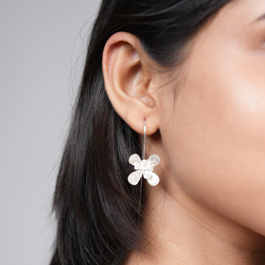 Reya Flower Earrings
