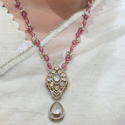 Gulabi noor Moissanite Necklace