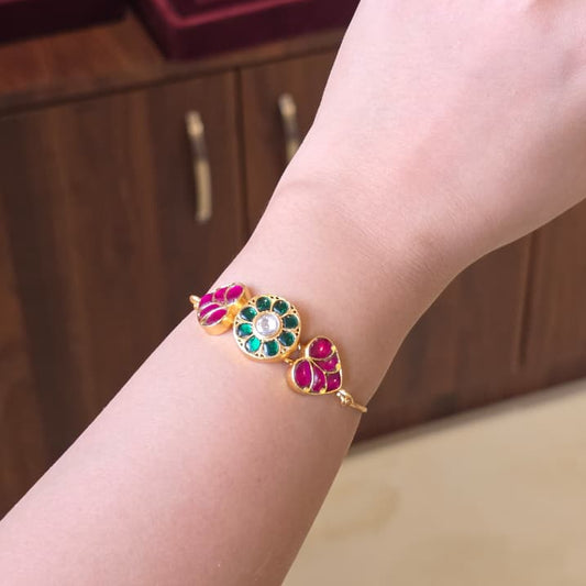 Nishita Slider Bracelet