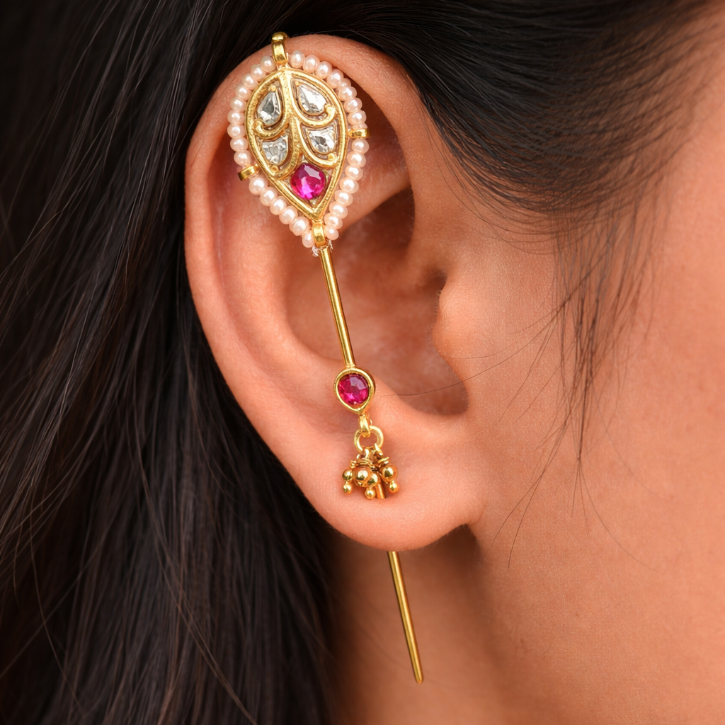 Saanvi Kundan Needle Earcuff